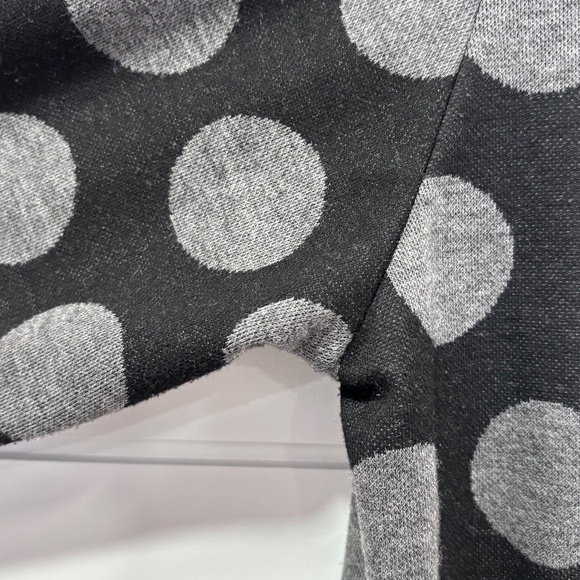 Motion made in Canada black and grey polka dot swing style button up cardigan - Picture 6 of 15
